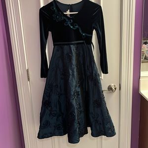 GIRLS GREEN VELVET LONG DRESS by Bonnie Jean SZ12
